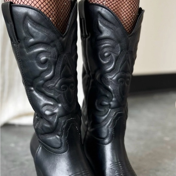 NIB Beast Lainey Cowgirl Boots - Picture 10 of 11